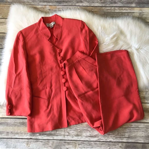 Vintage Christian Dior suit - Picture 8 of 8